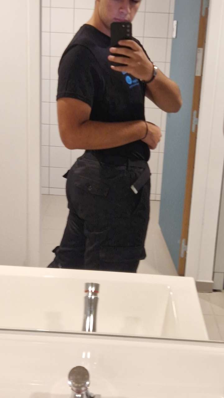Hetan - Site rencontres gay à Zwischenflüh Profil de Hetan, 24 ans, Site rencontres gay à Zwischenflüh (Berne)