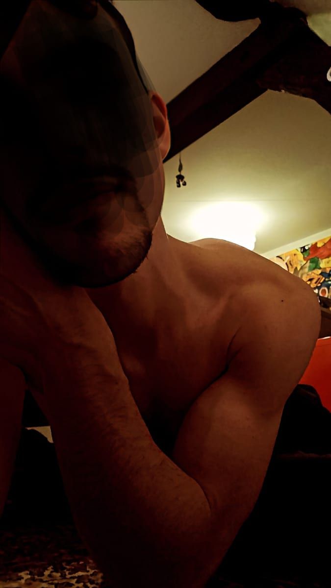Charlery - Site rencontres gay à Zwischenflüh Profil de Charlery, 26 ans, Site rencontres gay à Zwischenflüh (Berne)